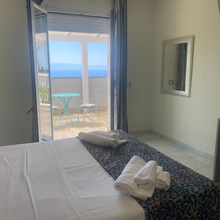 Akoya Rooms Capo Vaticano Esterno foto